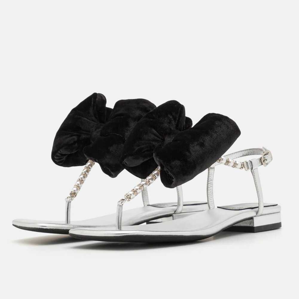 NEW Jeffrey Campbell Women Bonheur Silver Thong Faux Pearl Velvet Bow Sandals